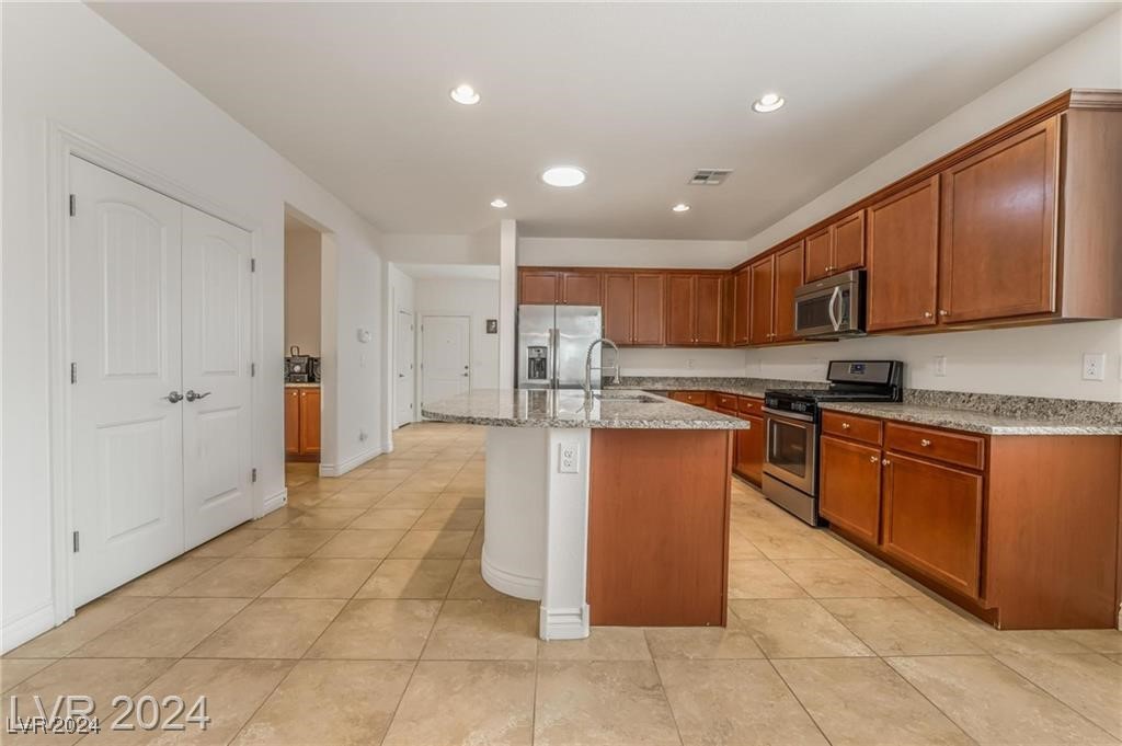 7497 Roman Huff Street