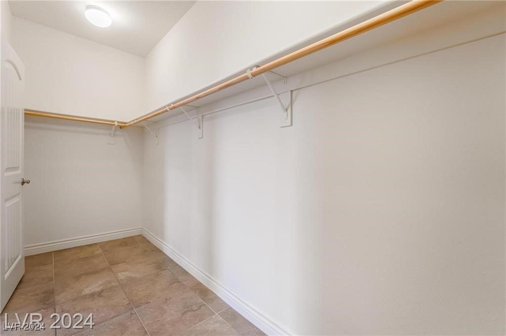 7497 Roman Huff Street