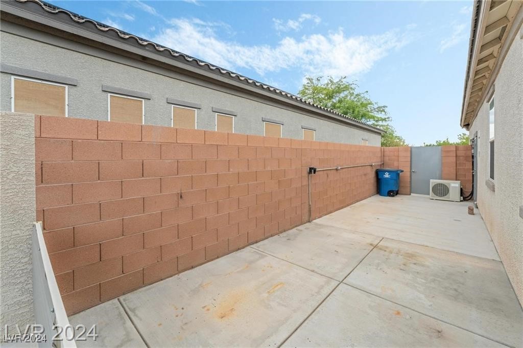 7497 Roman Huff Street