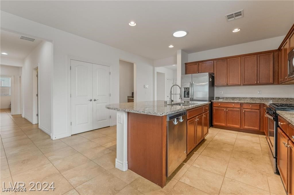 7497 Roman Huff Street