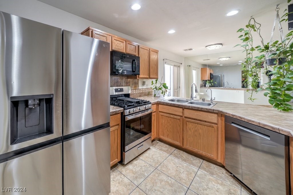 9962 Keephills Street