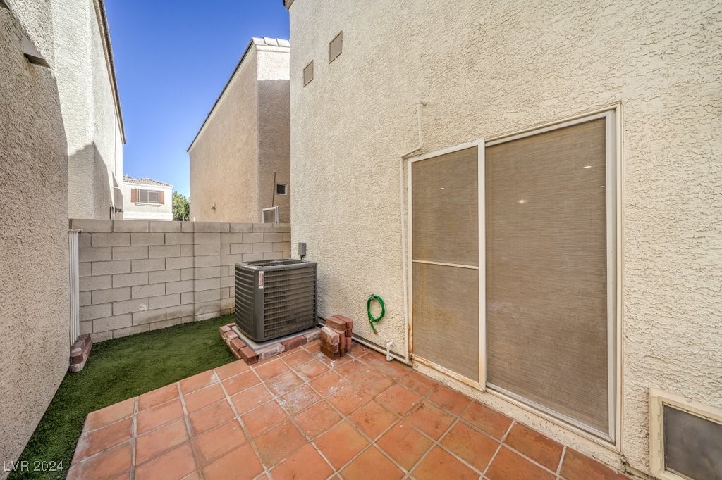 9962 Keephills Street