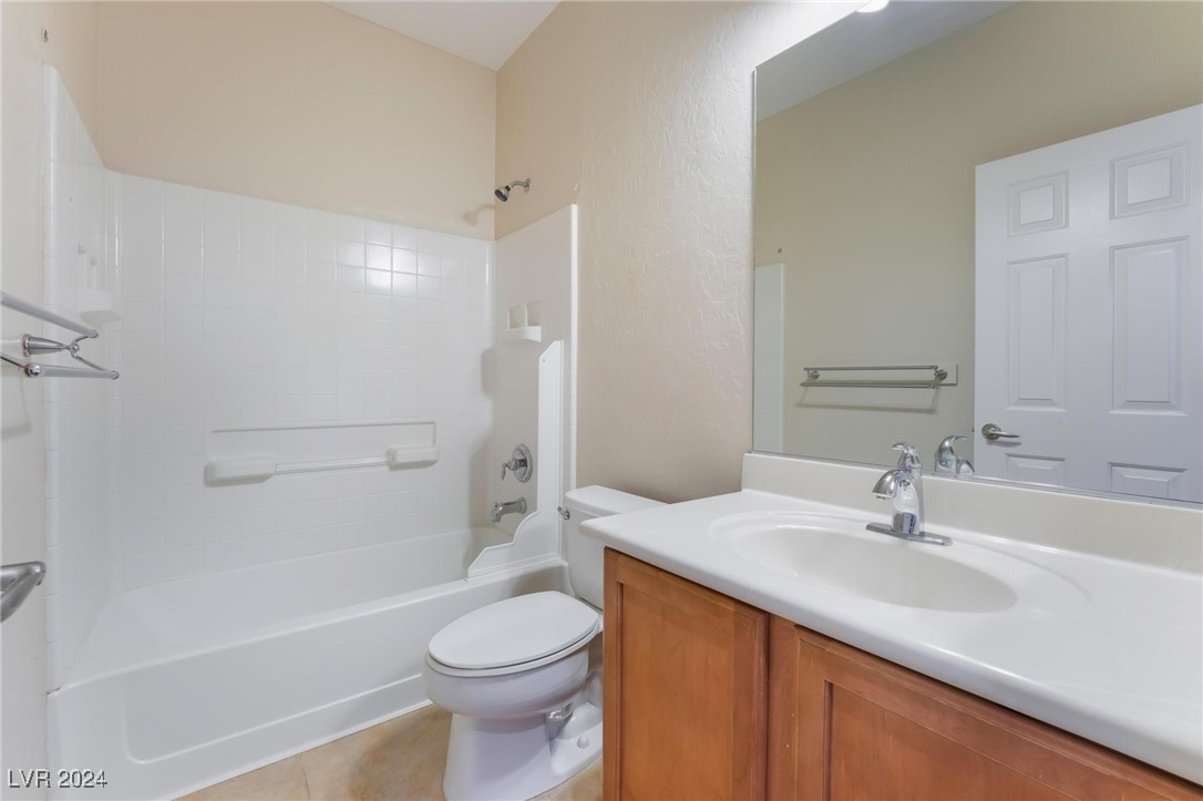 6724 Divers Loons Street