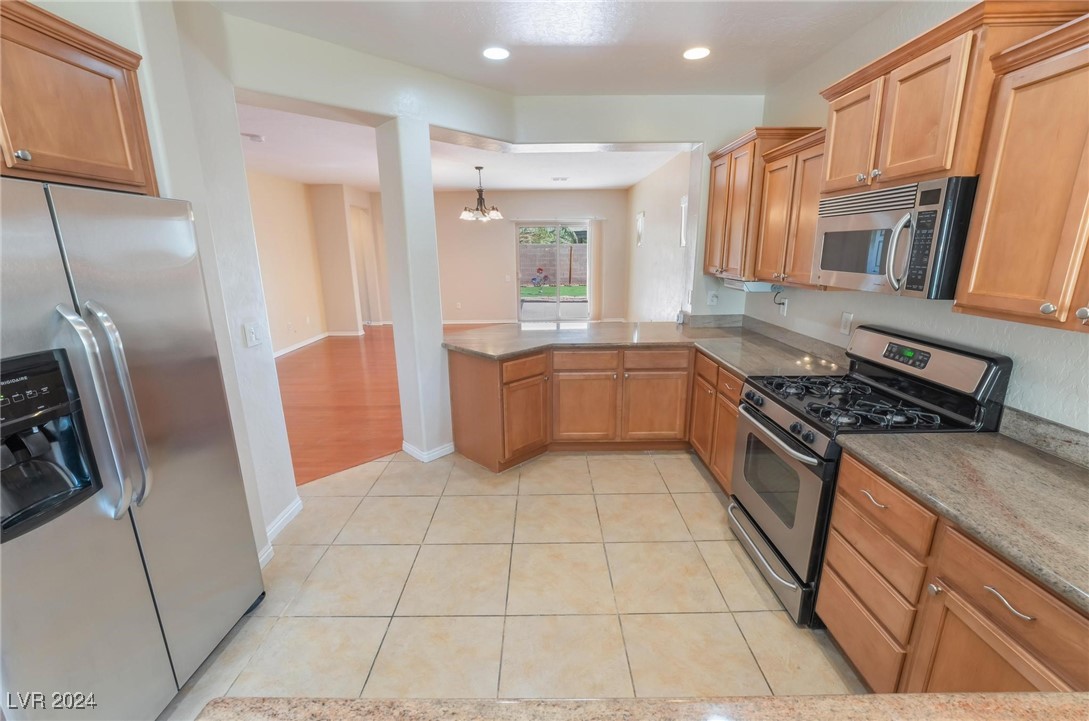 6724 Divers Loons Street