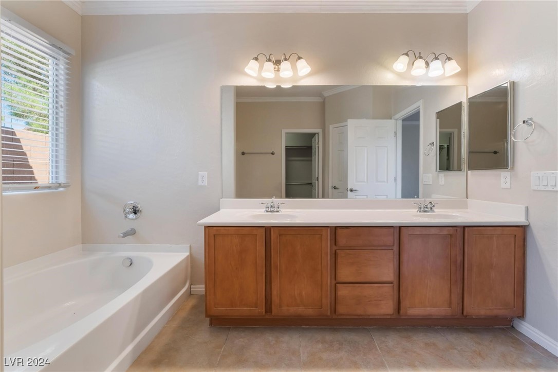 6724 Divers Loons Street