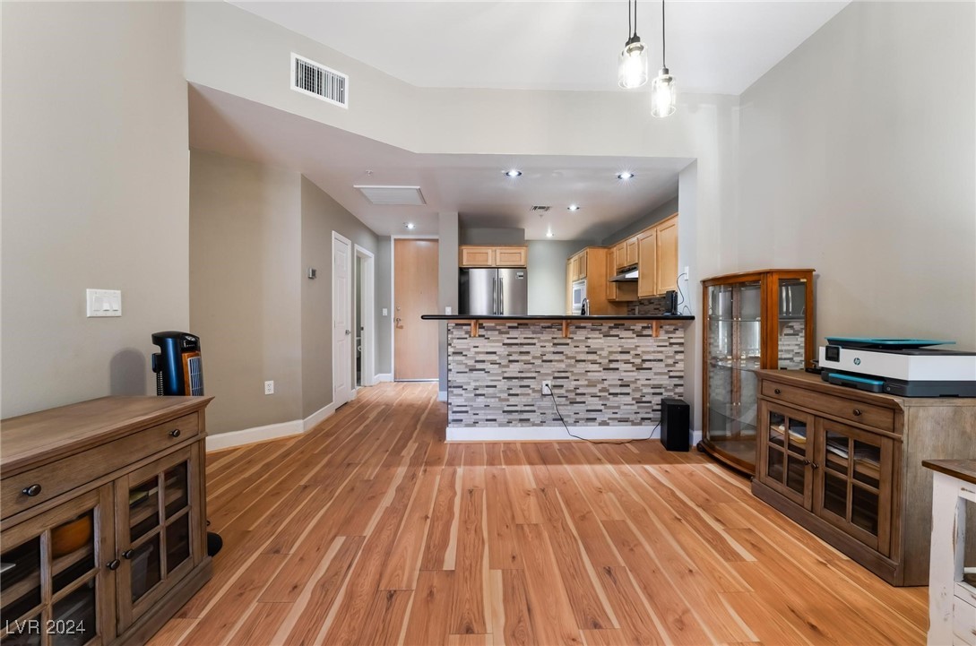 83 East Agate Avenue 201