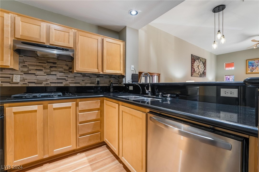 83 East Agate Avenue 201