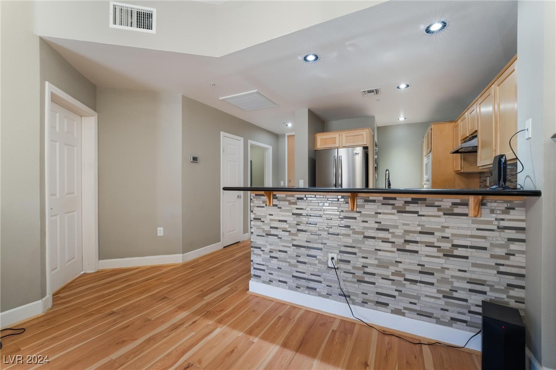 83 East Agate Avenue 201