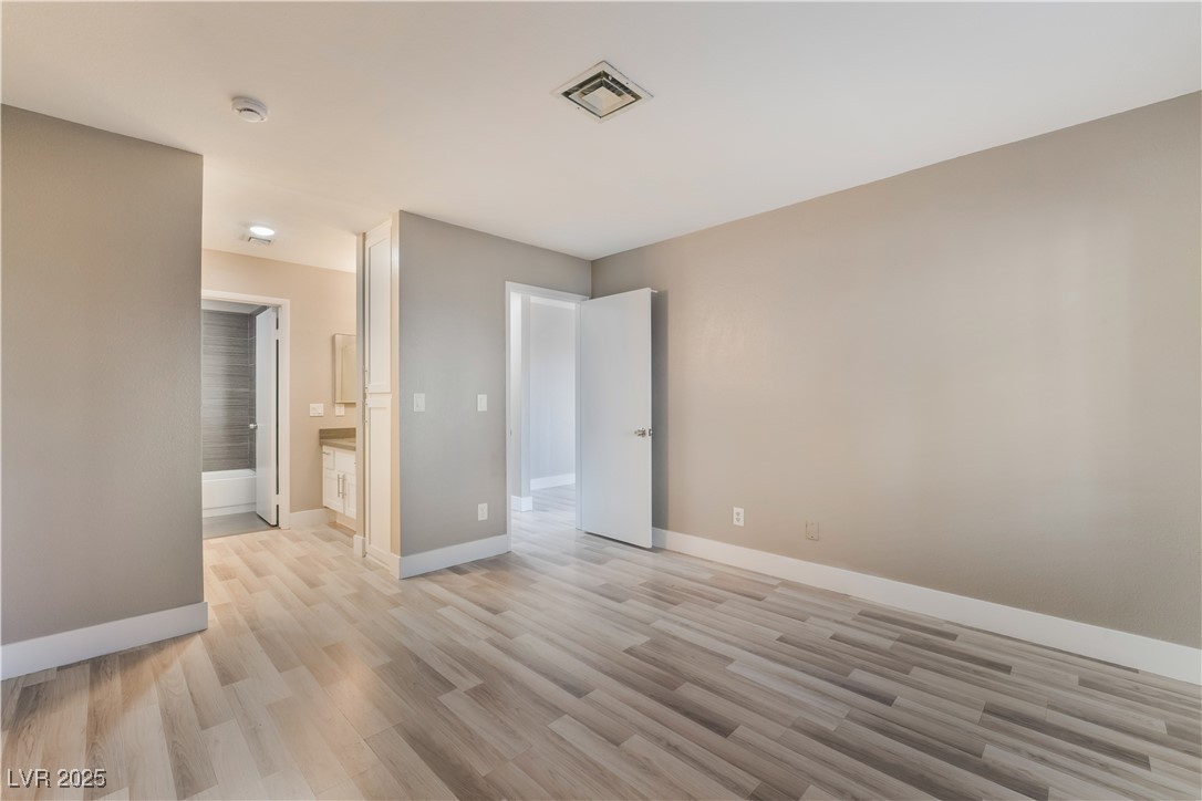 4890 Nara Vista Way 102