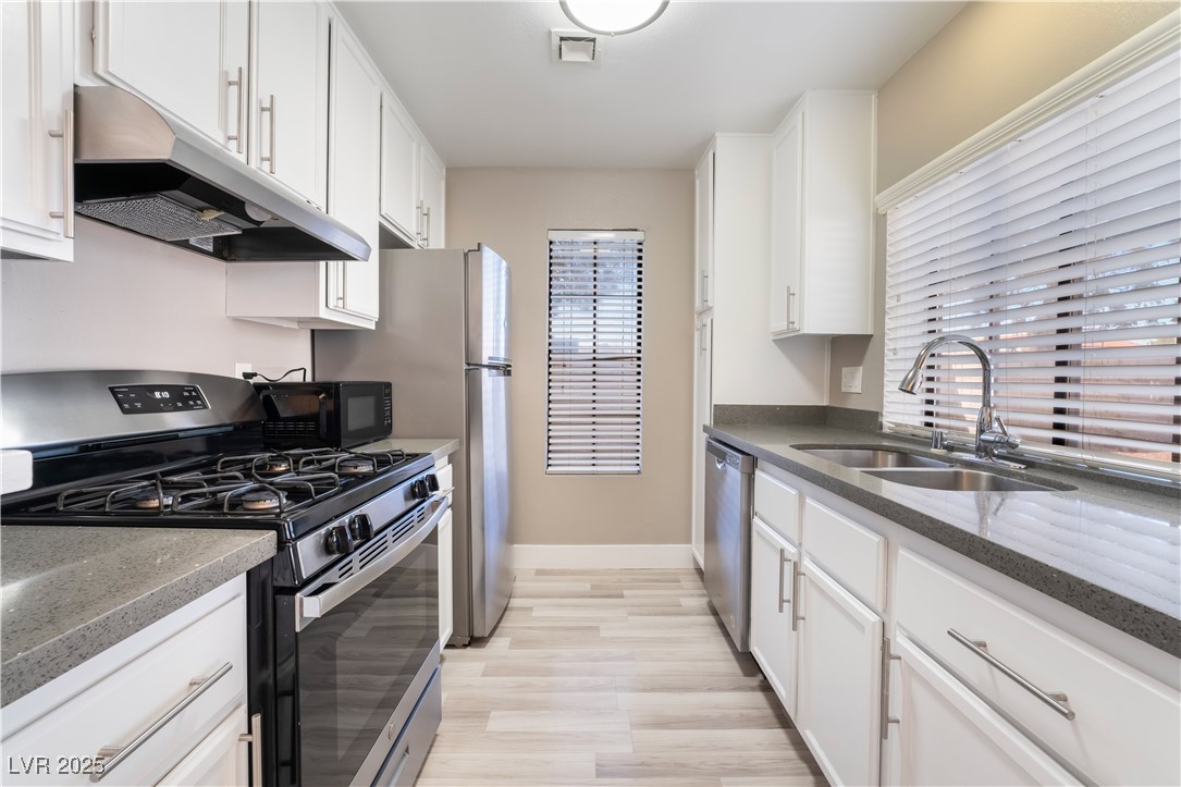 4890 Nara Vista Way 102