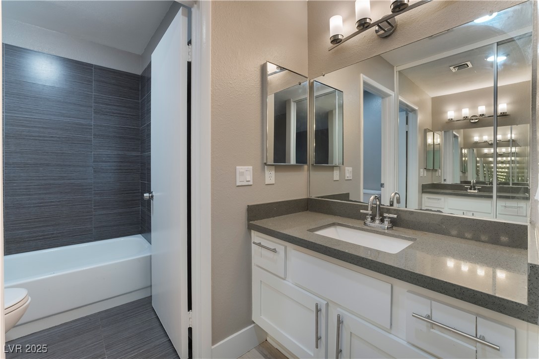 4890 Nara Vista Way 102