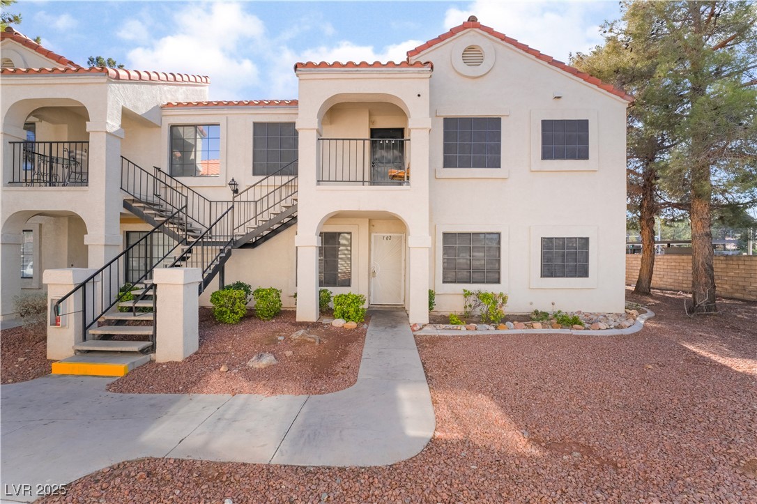 4890 Nara Vista Way 102