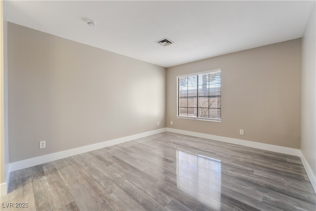 4890 Nara Vista Way 102