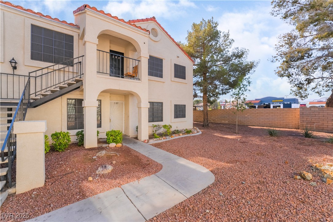 4890 Nara Vista Way 102