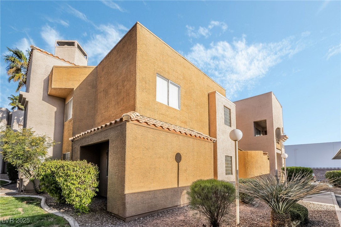 6857 Tamarus Street 202