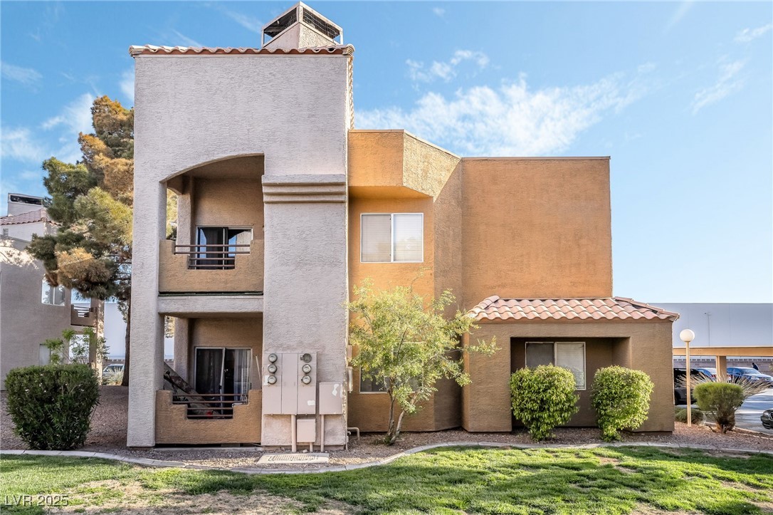 6857 Tamarus Street 202