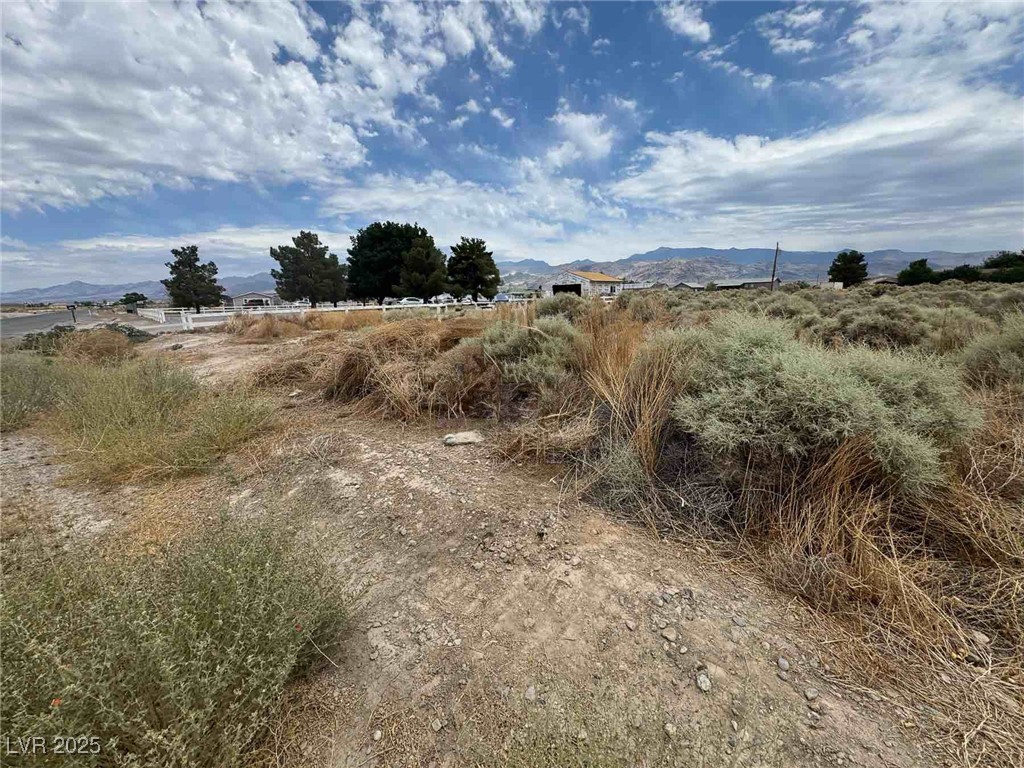 3611 South Tahachapi Avenue