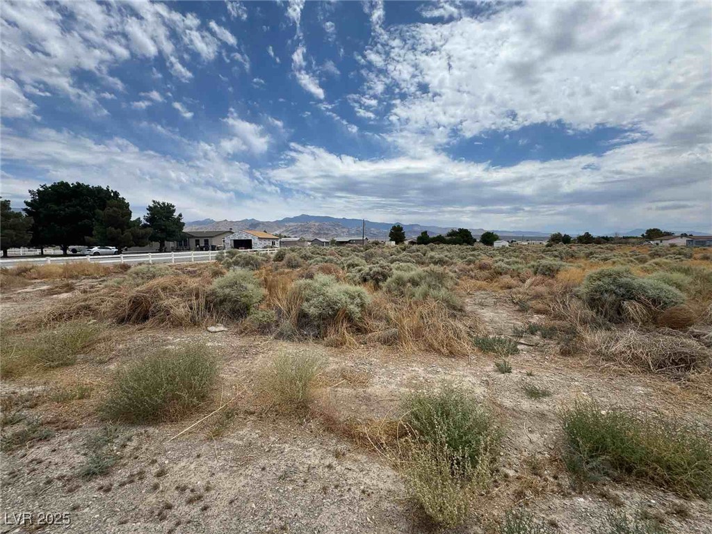 3611 South Tahachapi Avenue