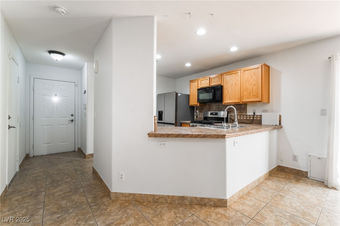 9962 Keephills Street