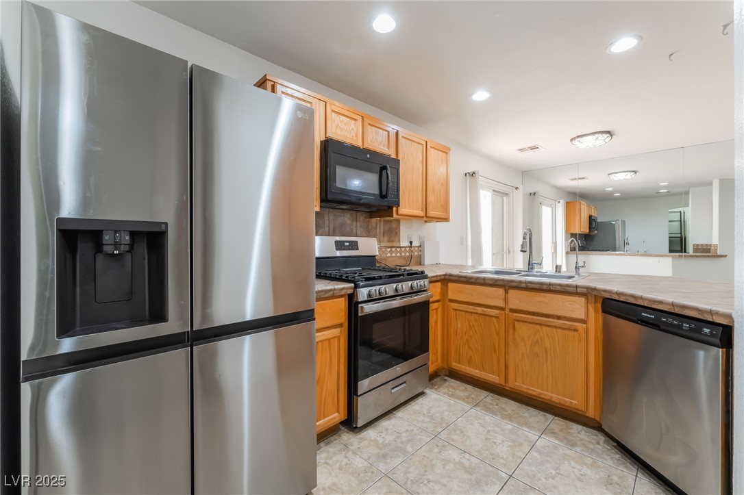 9962 Keephills Street