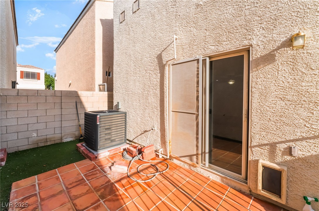 9962 Keephills Street