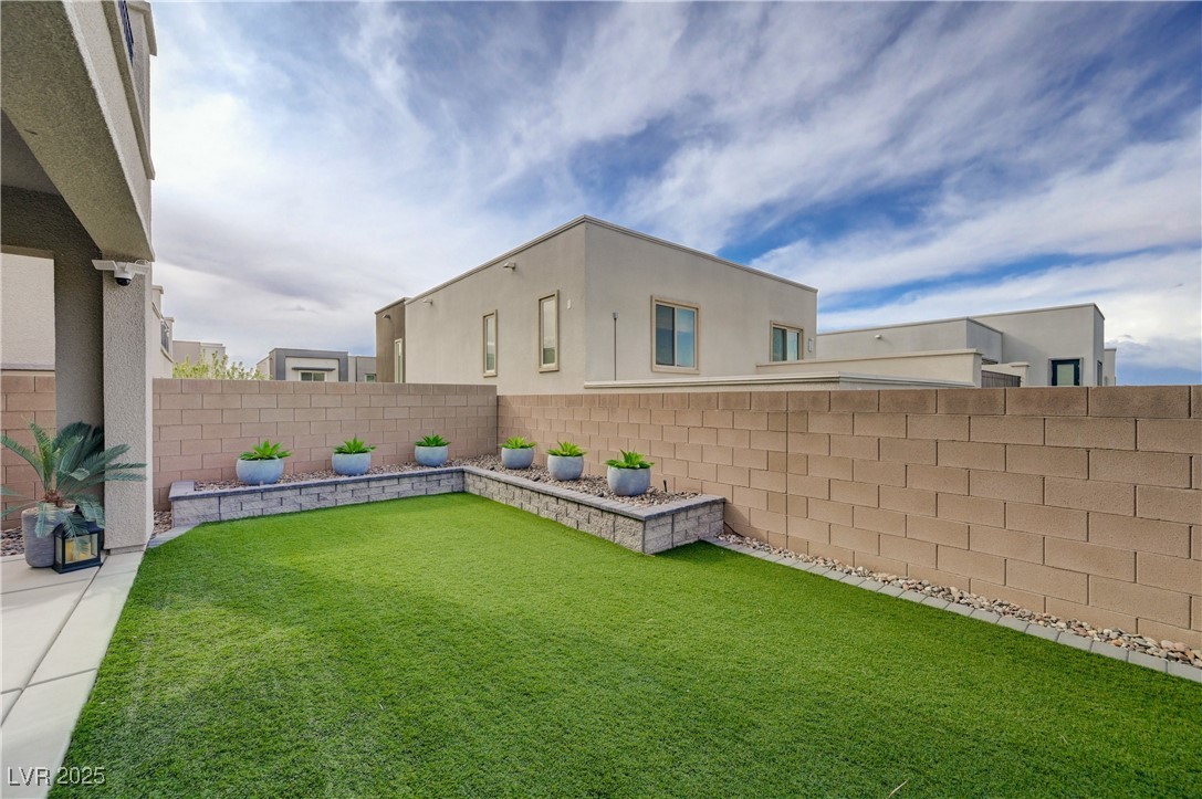 746 Horizon Canyon Drive