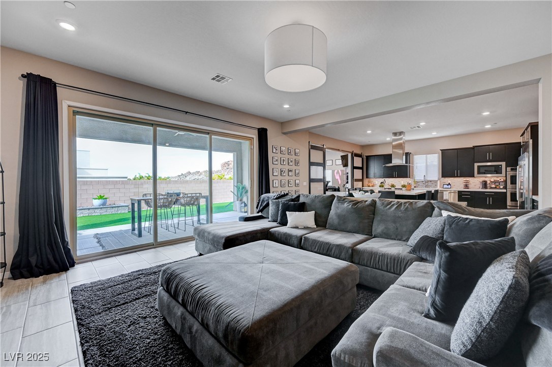 746 Horizon Canyon Drive