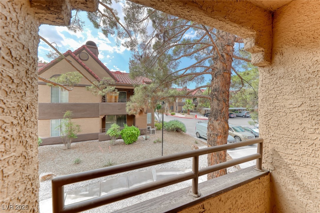 2200 South Fort Apache Road 2209