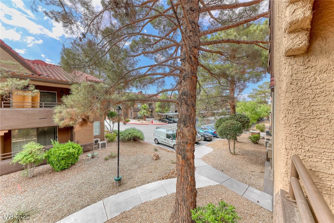 2200 South Fort Apache Road 2209