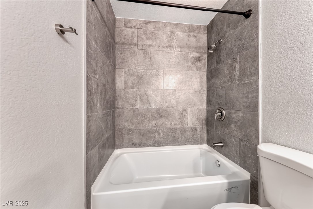 2200 South Fort Apache Road 2209