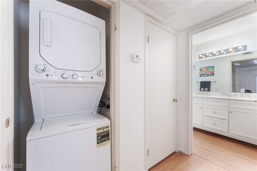 5259 Caspian Springs Drive 204