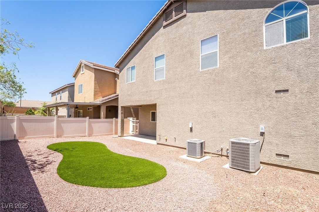 9175 Sunken Meadow Avenue