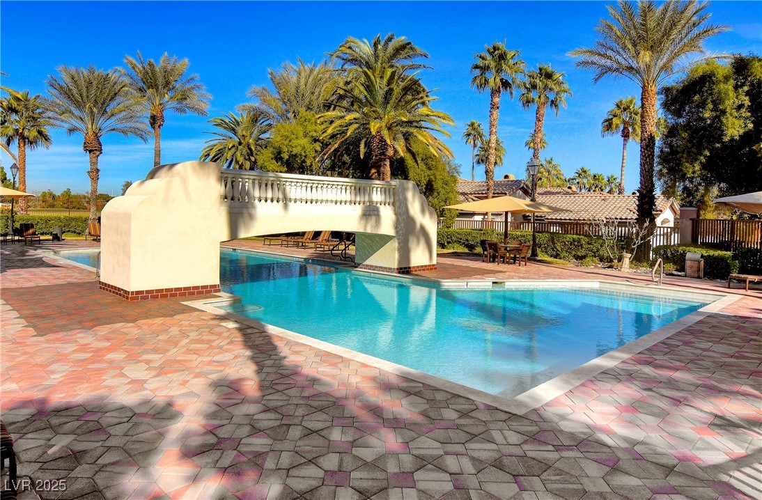 2050 West Warm Springs Road 4023