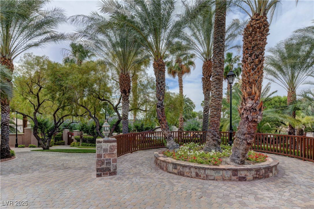 2050 West Warm Springs Road 4023