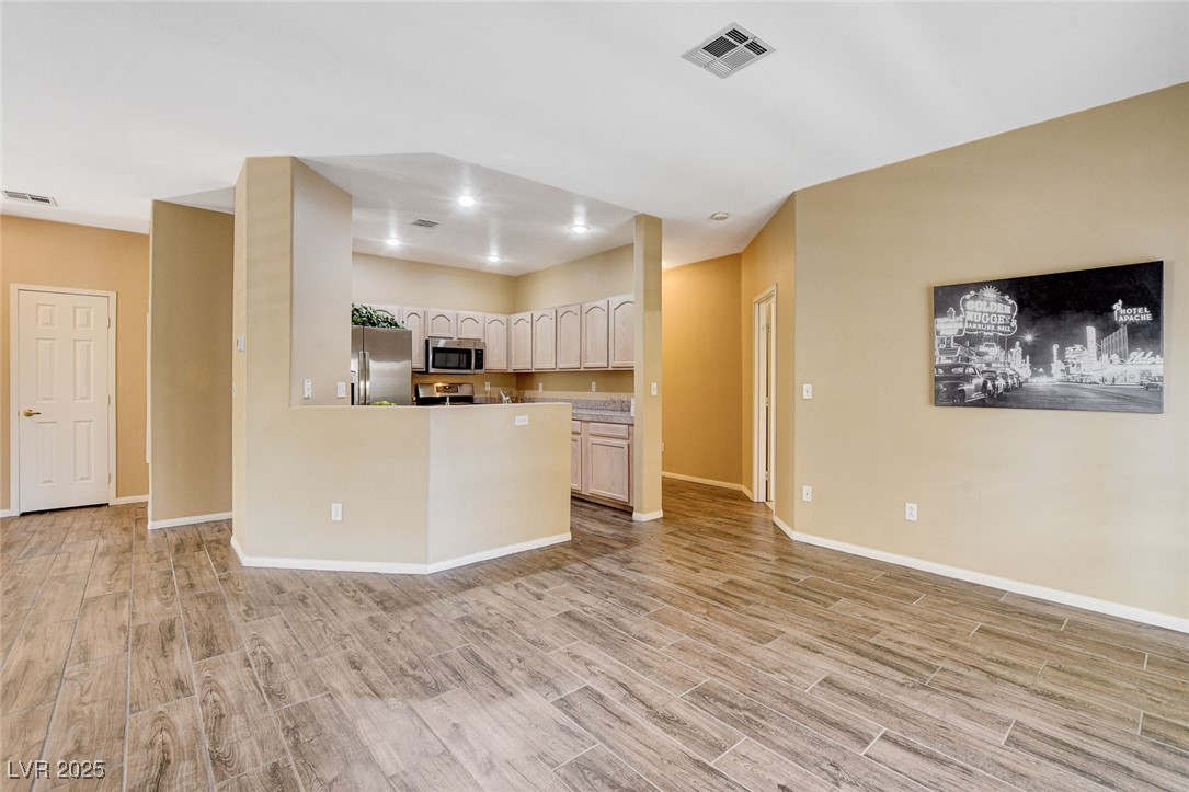 2050 West Warm Springs Road 4023