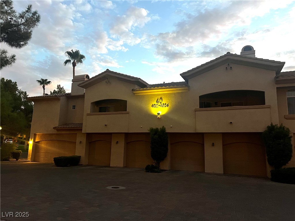 2050 West Warm Springs Road 4023