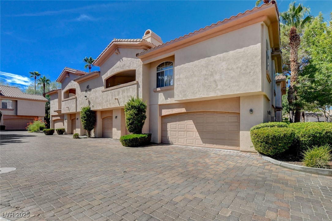 2050 West Warm Springs Road 4023