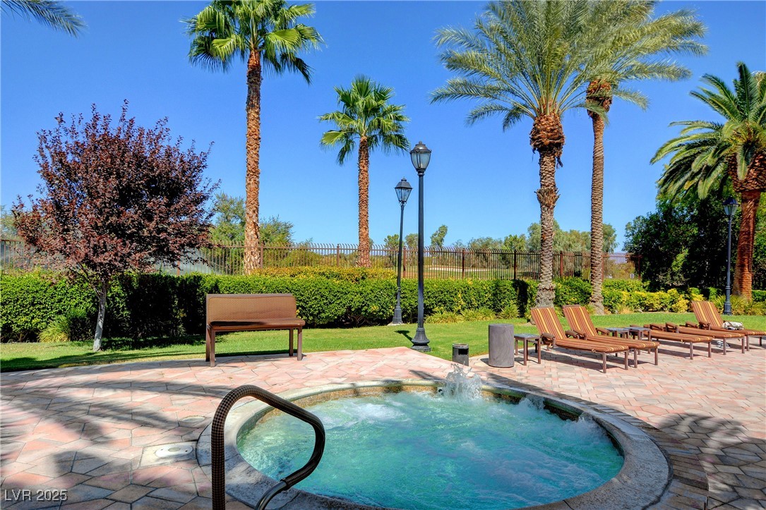 2050 West Warm Springs Road 4023