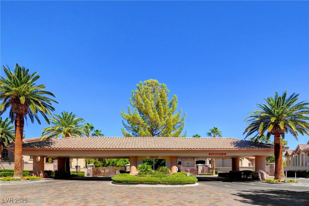 2050 West Warm Springs Road 4023