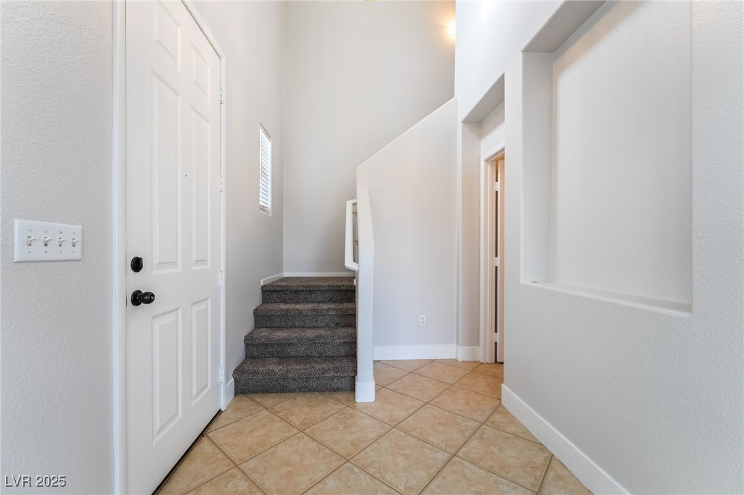 1242 La Ballena Trail