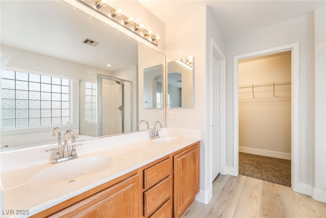 1242 La Ballena Trail