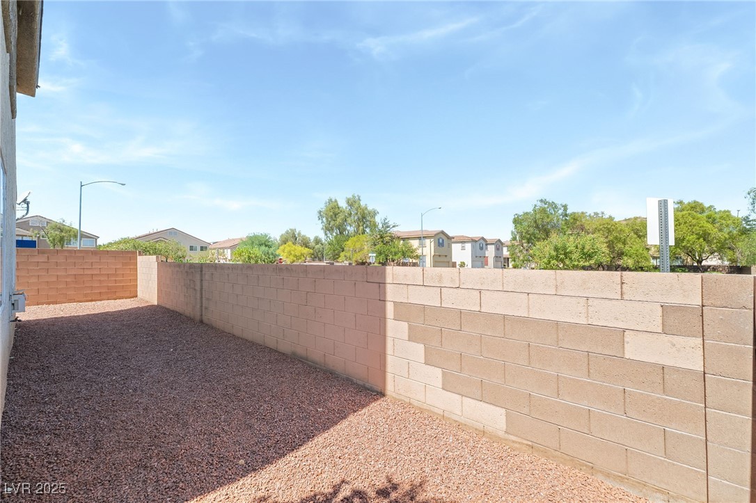 1242 La Ballena Trail