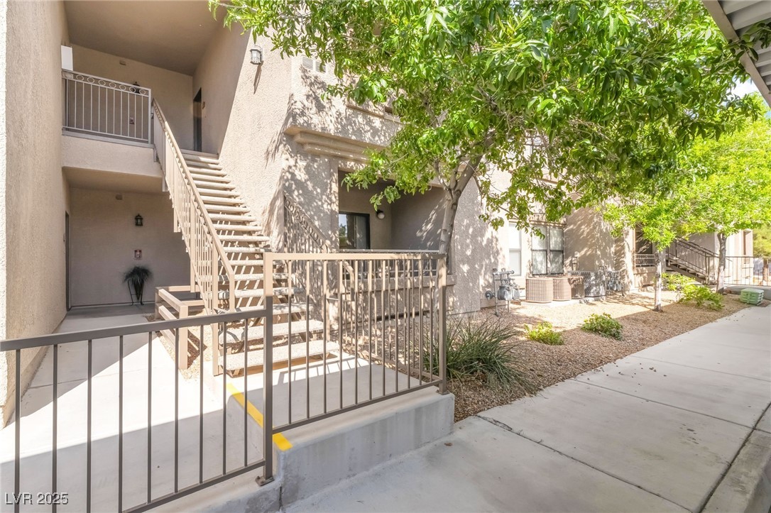 8250 North Grand Canyon Drive 1166