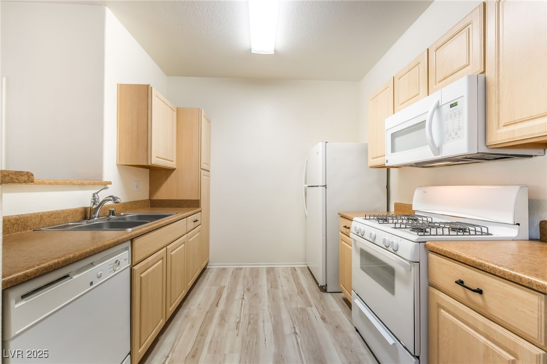 8250 North Grand Canyon Drive 1166