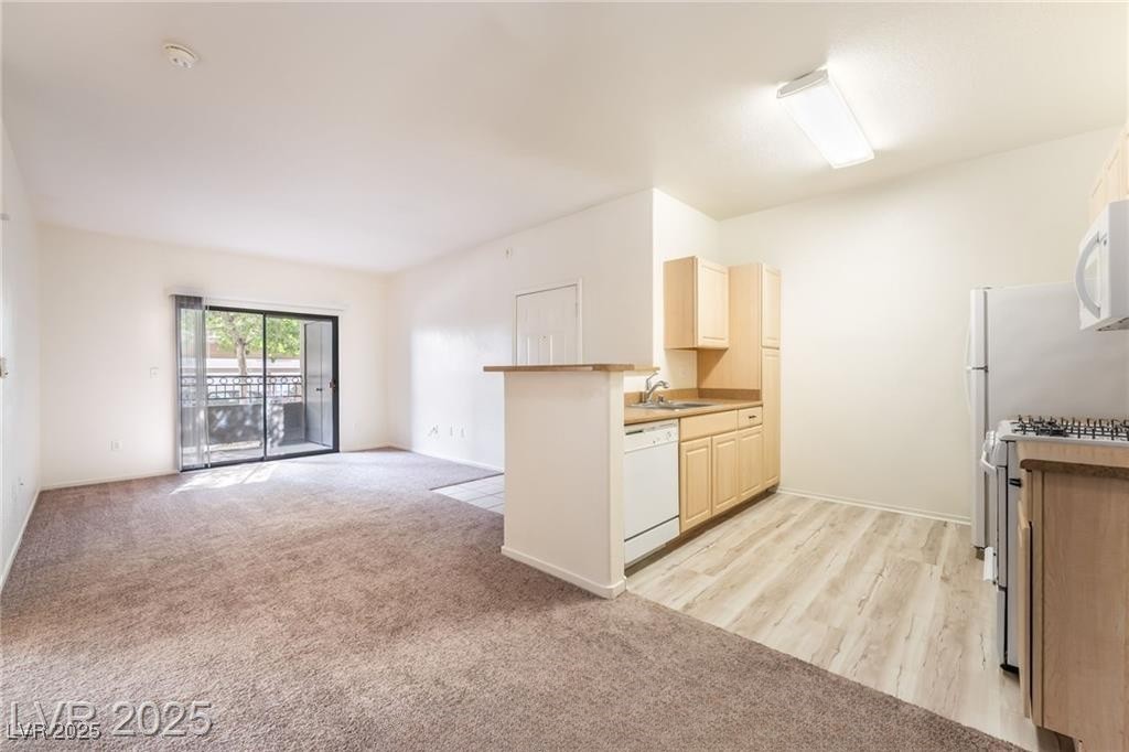 8250 North Grand Canyon Drive 1166