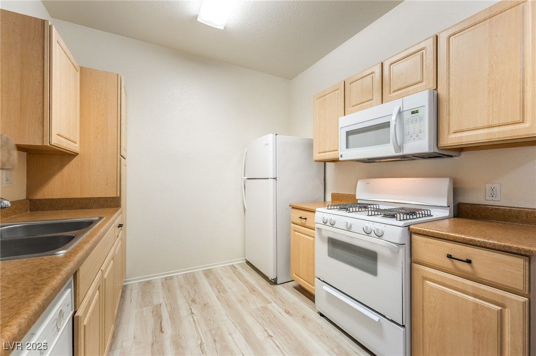 8250 North Grand Canyon Drive 1166