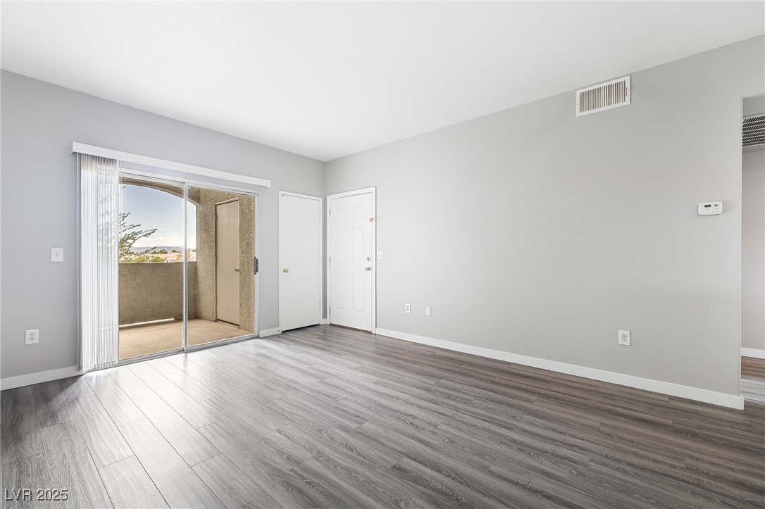 2615 West Gary Avenue 2067