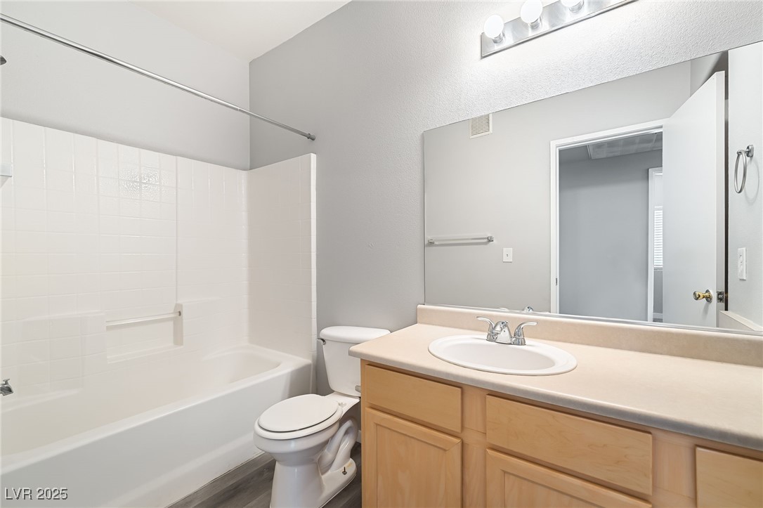 2615 West Gary Avenue 2067