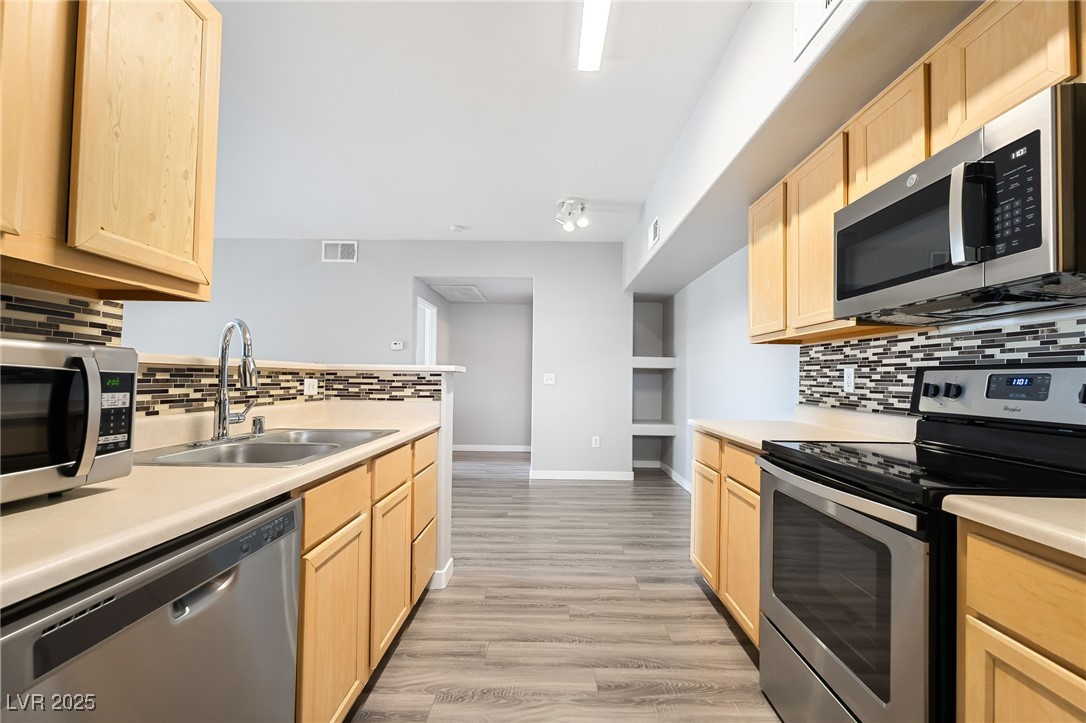 2615 West Gary Avenue 2067