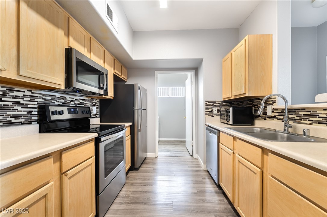 2615 West Gary Avenue 2067